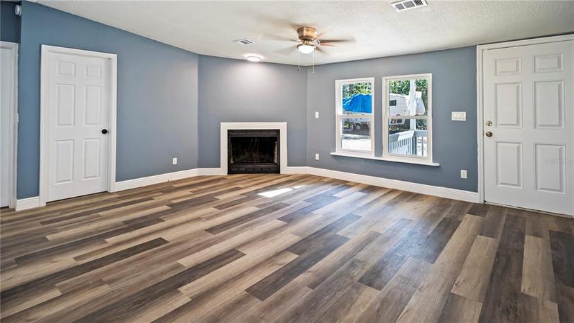Picture of 12051 NW 7Pl, Ocala FL 34482