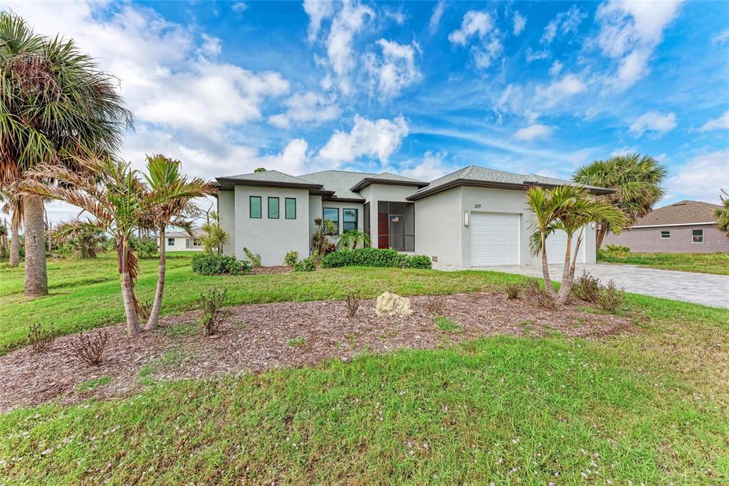 Picture of 237 W Pine Valley Lane, Rotonda West, FL 33947
