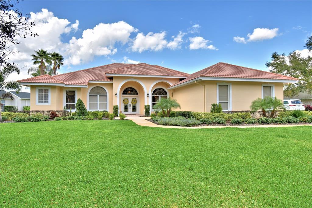 Picture of 105 Wyndham Drive, Winter Haven, FL 33884