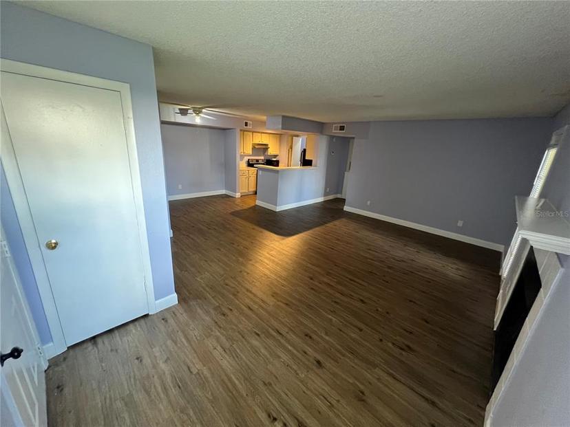 Picture of 5587 Devonbriar Way Unit 106, Orlando FL 32822