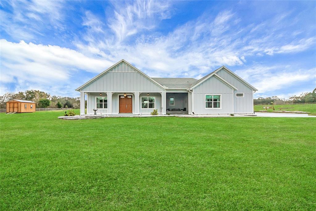 Picture of 1679 E County Road 462, Wildwood, FL 34785