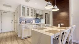 Picture of 250 Sands Point Road Unit 5101, Longboat Key, FL 34228