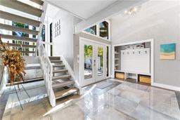 Picture of 5236 Siesta Cove Drive, Sarasota, FL 34242
