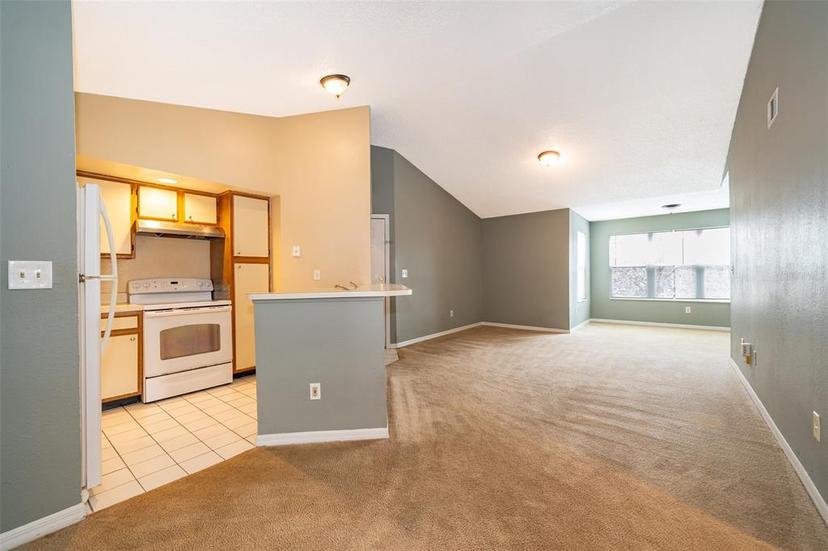 Picture of 4536 Commander Drive Unit 1537, Orlando FL 32822