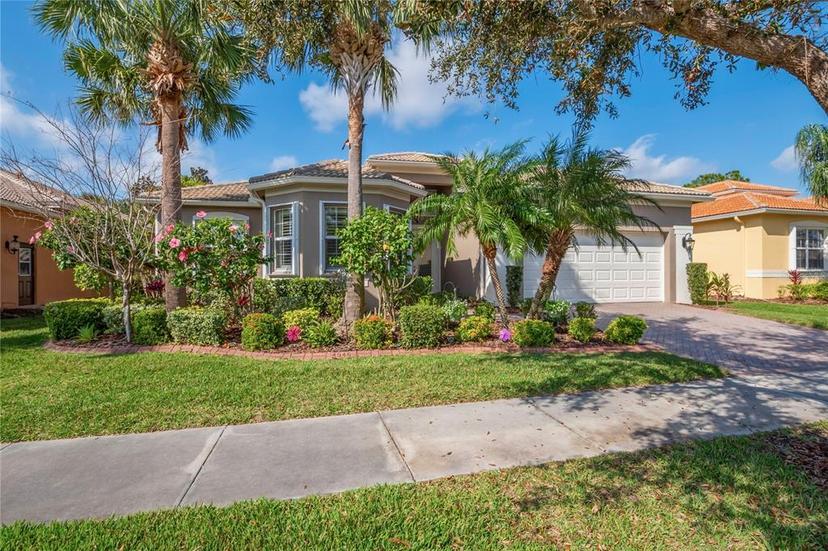 Picture of 4946 Sapphire Sound Drive, Wimauma FL 33598