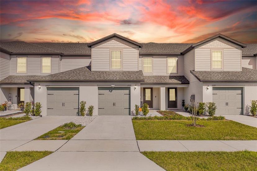 Picture of 1703 Wynford Circle, Tavares FL 32778