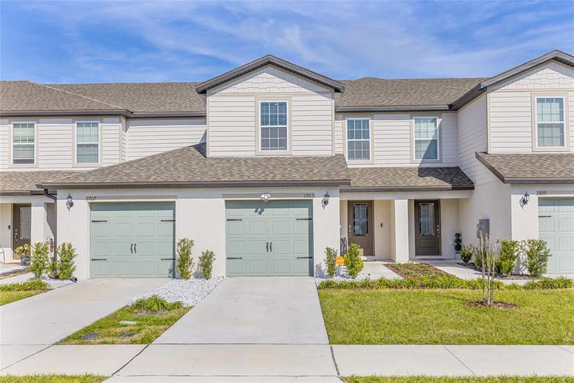 Picture of 1703 Wynford Circle, Tavares FL 32778