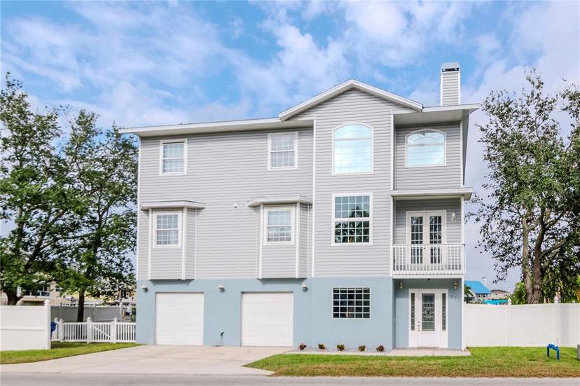 Picture of 320 Georgia Avenue, Crystal Beach FL 34681