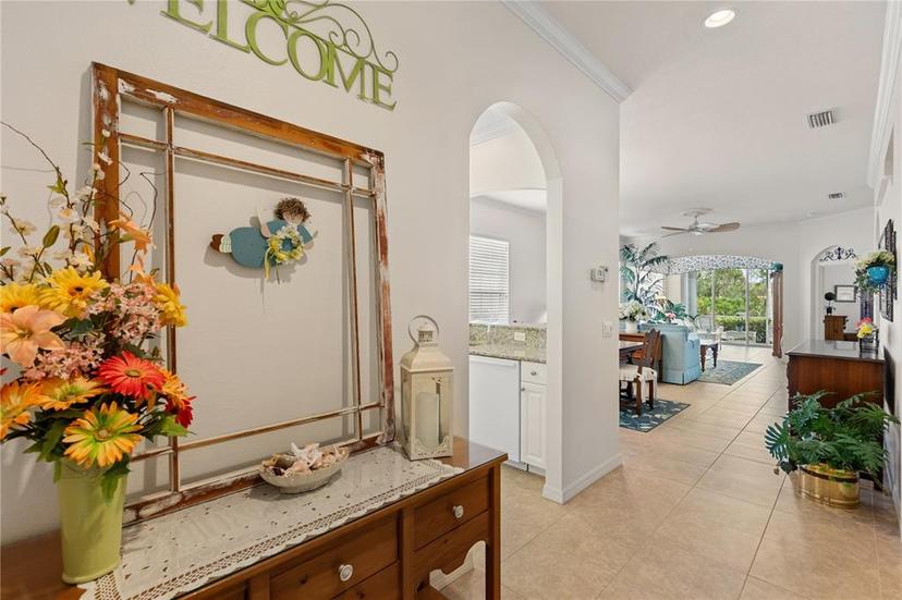 Picture of 1610 Monarch Drive Unit 1610, Venice FL 34293