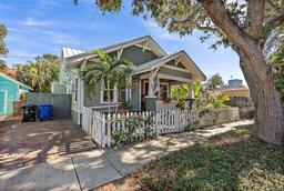 Picture of 731 7Th Street N, St Petersburg, FL 33701