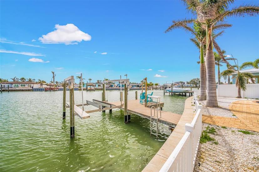 Picture of 7984 1St Avenue S, St Petersburg FL 33707