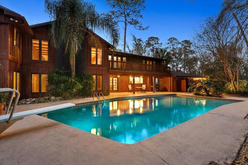 Picture of 2626 NW 7Th Road, Gainesville FL 32607