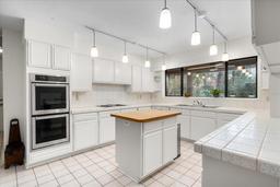 Picture of 2626 NW 7Th Road, Gainesville, FL 32607