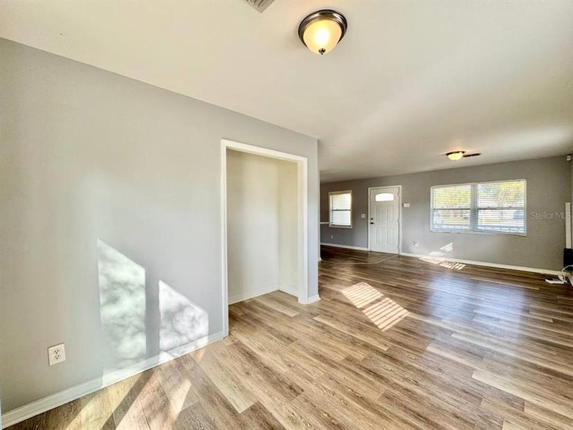 Picture of 3902 W Iowa Avenue, Tampa FL 33616