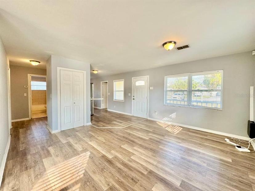 Picture of 3902 W Iowa Avenue, Tampa FL 33616