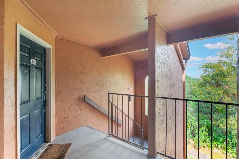 Picture of 5120 Conroy Road Unit 32, Orlando FL 32811
