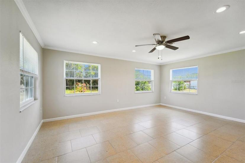 Picture of 556 Lowell Avenue Nw, Port Charlotte FL 33952