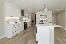 Picture of 1471 Palmwood Drive, Sarasota, FL 34232