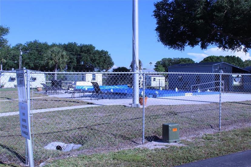 Picture of 1339 Old Lakeport Road Unit 16A, Moore Haven FL 33471