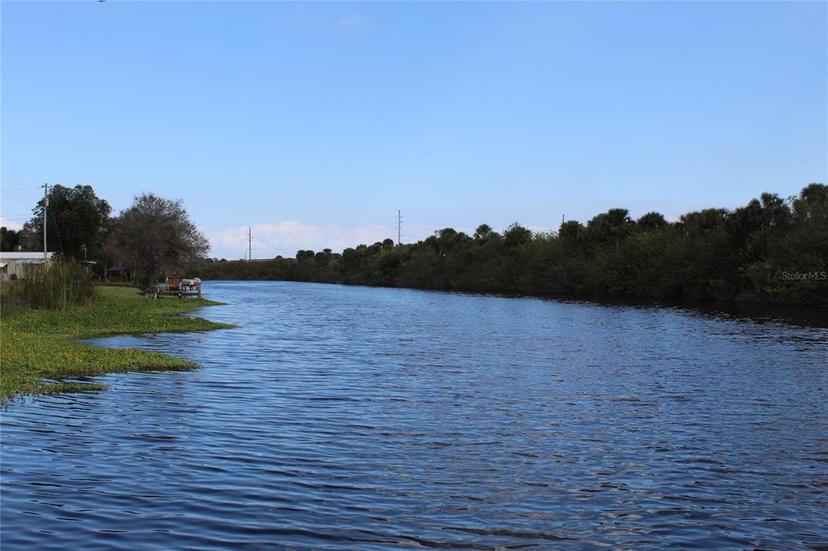 Picture of 1339 Old Lakeport Road Unit 16A, Moore Haven FL 33471