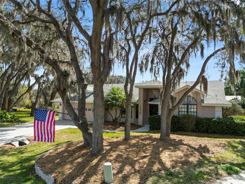 Picture of 7410 Locksley Lane, Lakeland FL 33809