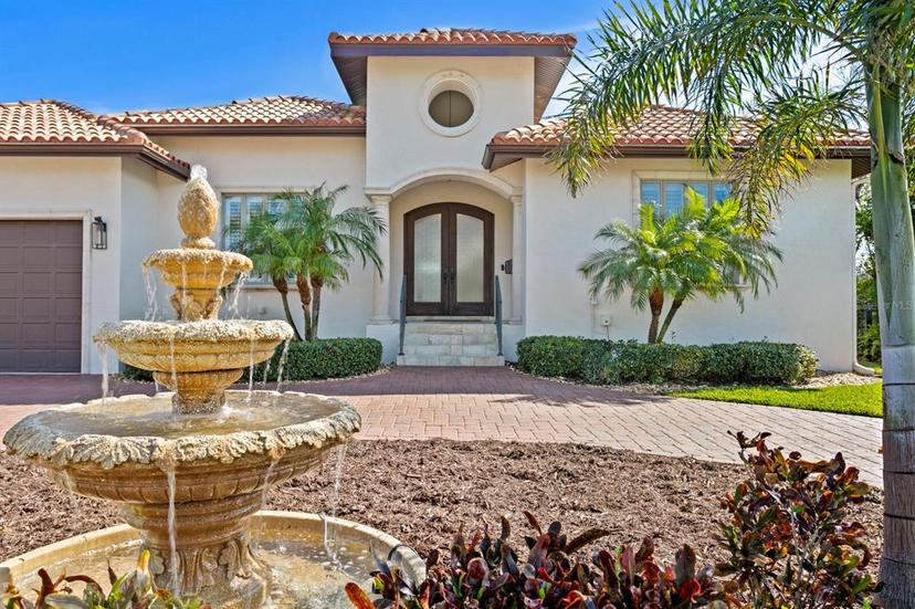 Picture of 2028 Illinois Avenue Ne, St Petersburg FL 33703