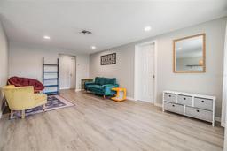 Picture of 6303 Central Avenue, New Port Richey, FL 34653