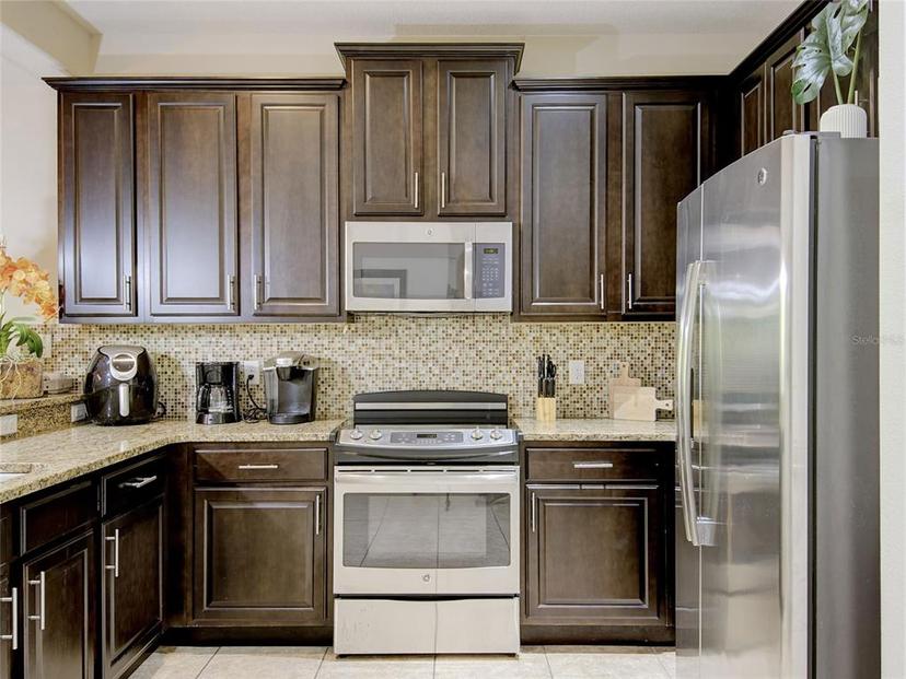Picture of 8141 Roseville Boulevard, Davenport FL 33896