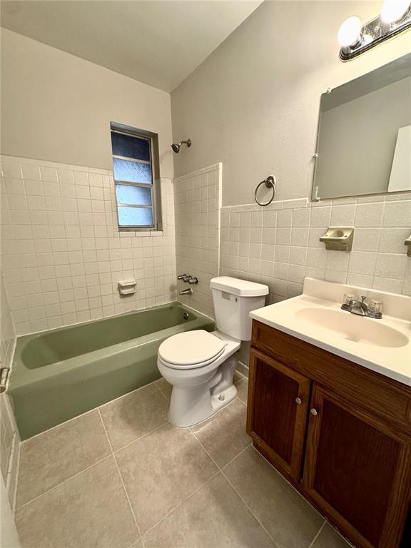 Picture of 2426 Barbarossa Avenue, Deltona FL 32738