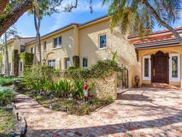 Picture of 5020 S Shore Crest Circle, Tampa, FL 33609
