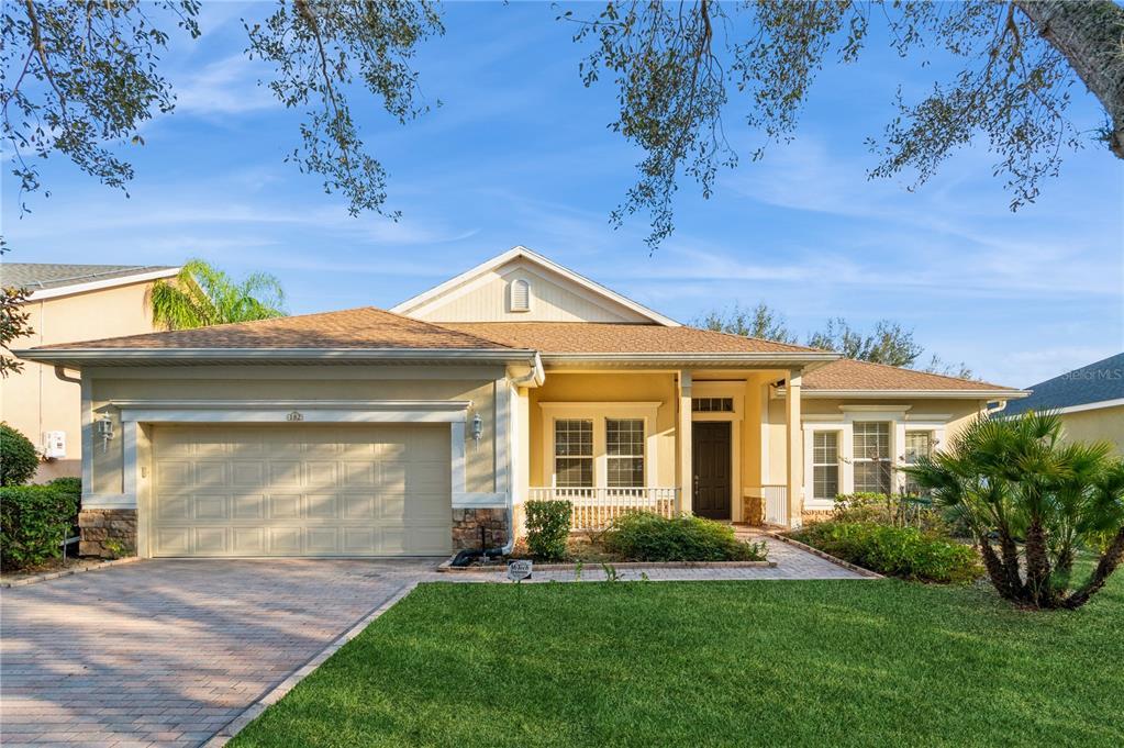 Picture of 182 Crepe Myrtle Drive, Groveland, FL 34736