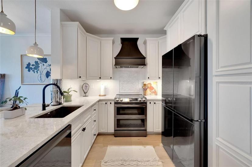 Picture of 5000 Culbreath Key Way Unit 9-102, Tampa FL 33611