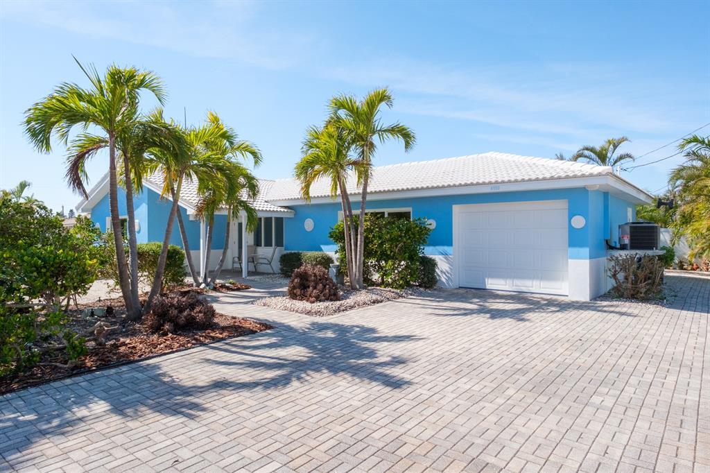 Picture of 4550 Plaza Way, St Pete Beach, FL 33706
