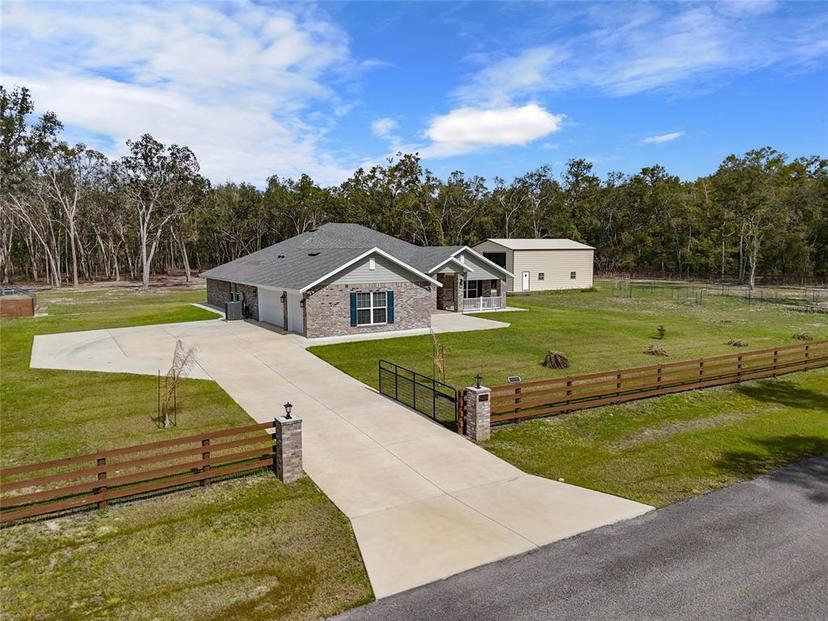 Picture of 8450 NE 6Th Lane, High Springs FL 32643