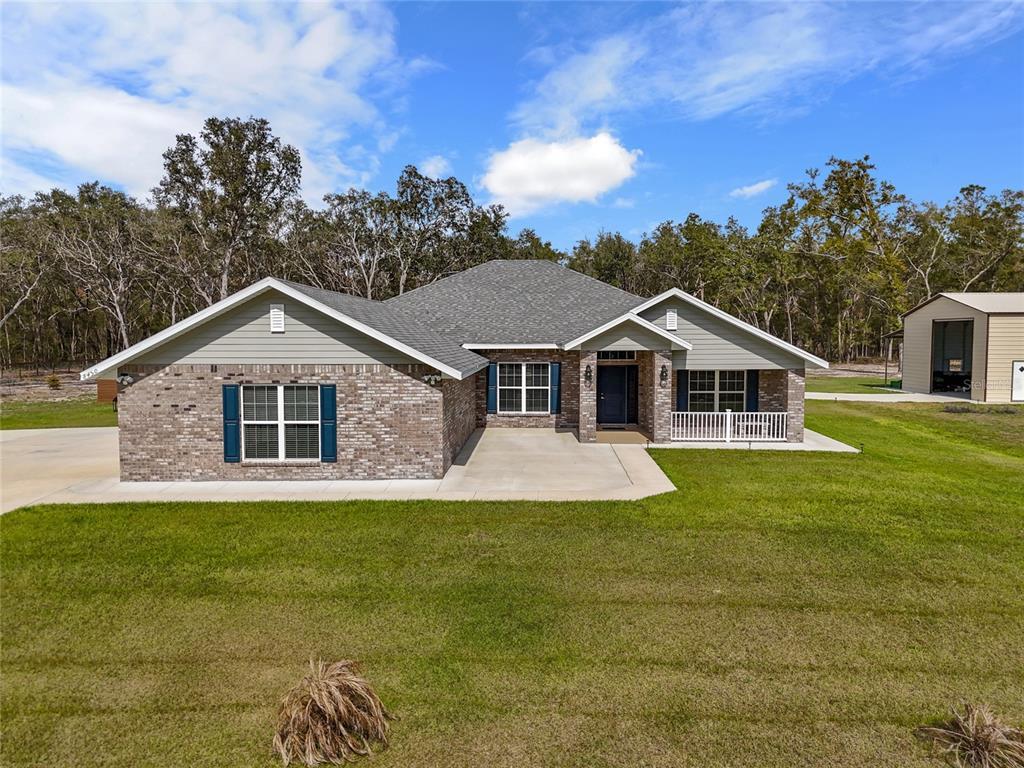 Picture of 8450 NE 6Th Lane, High Springs, FL 32643