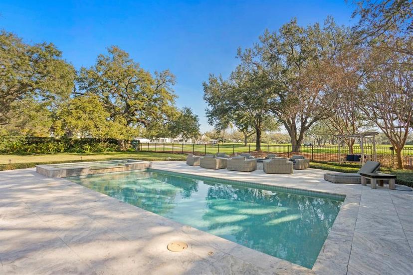 Picture of 1002 S Frankland Road, Tampa FL 33629