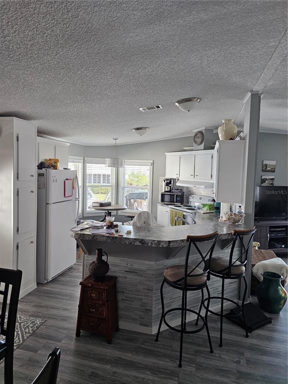 Picture of 371 Melbourn Drive, Haines City FL 33844