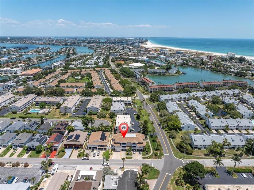 Picture of 219 126Th Avenue, Treasure Island FL 33706