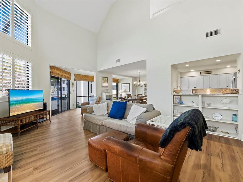 Picture of 2012 Harbourside Drive Unit 2104, Longboat Key FL 34228