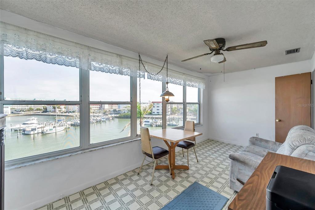 Picture of 5925 Shore Boulevard S Unit 406, Gulfport, FL 33707
