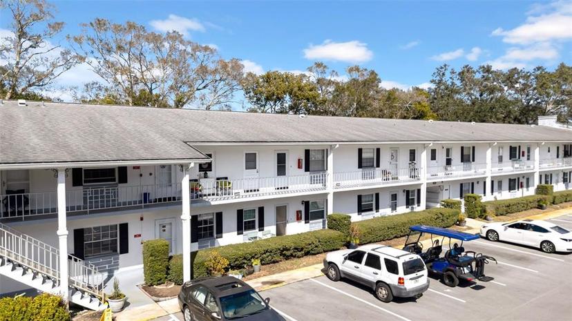 Picture of 300 Glennes Lane Unit 203, Dunedin FL 34698
