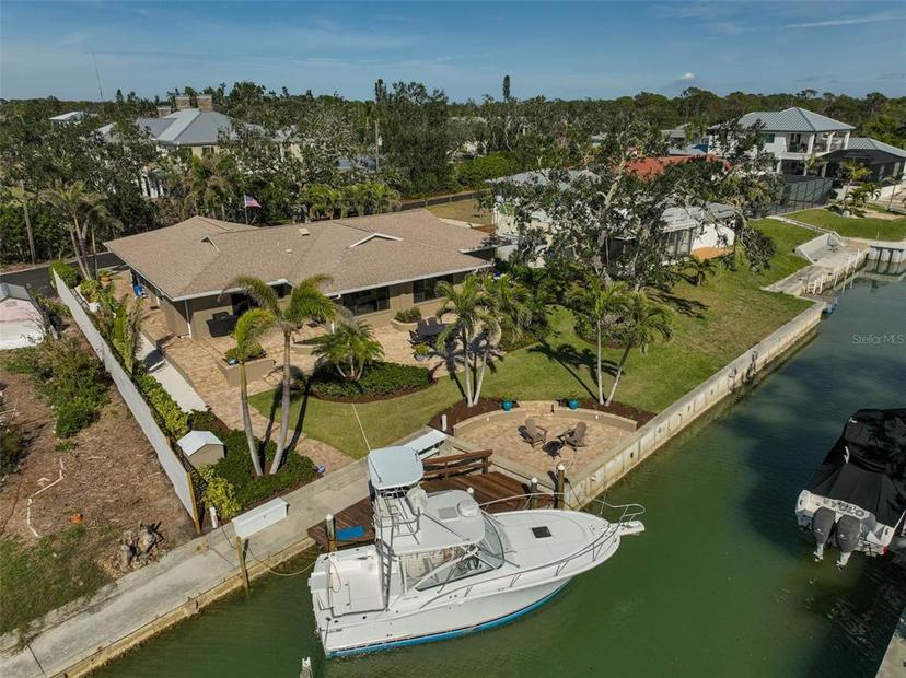 Picture of 641 Bayshore Road, Nokomis FL 34275