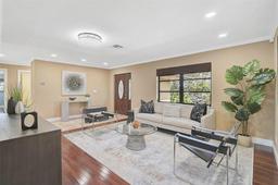 Picture of 641 Bayshore Road, Nokomis, FL 34275