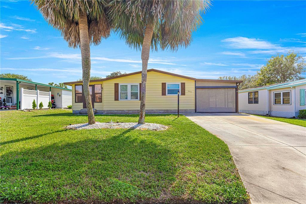 Picture of 1854 W Schwartz Boulevard, Lady Lake, FL 32159