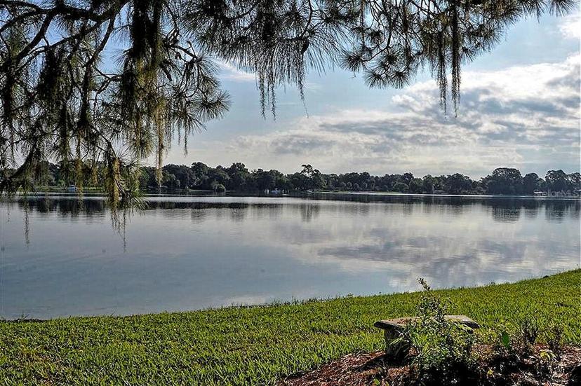 Picture of 3045 Cecelia Drive, Apopka FL 32703