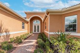 Picture of 5062 Stone Harbor Circle, Wimauma, FL 33598