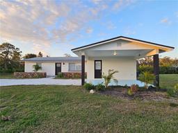 Picture of 460 Creek Lane Drive, Englewood, FL 34223