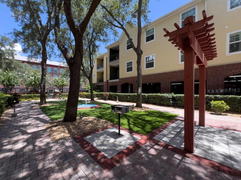 Picture of 2010 E Palm Avenue Unit 14206, Tampa FL 33605