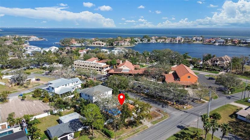 Picture of 601 Cordova Boulevard Ne, St Petersburg FL 33704