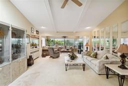 Picture of 534 Warwick Lane, Venice, FL 34293